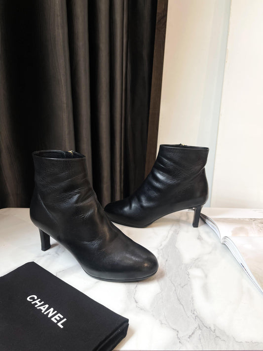 Boot Chanel Size 35.5