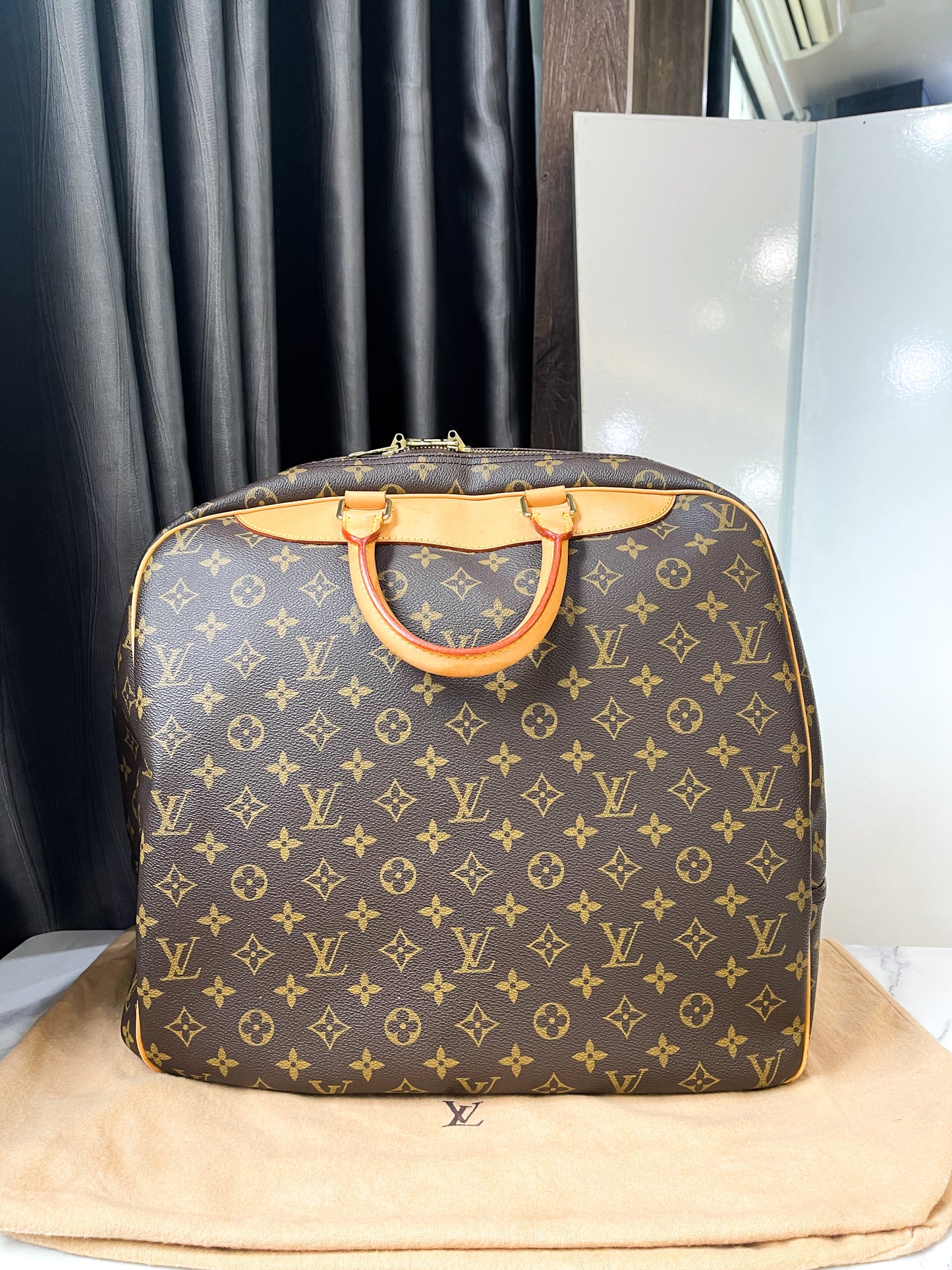 LV Keepall Boston