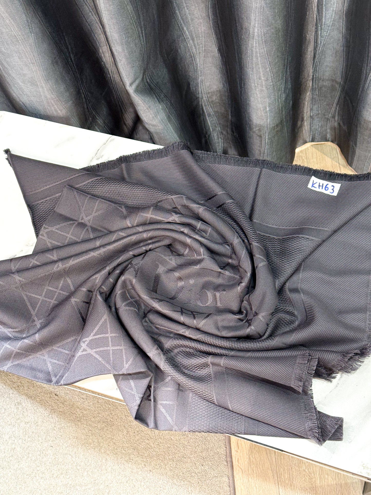 Khăn Dior Grey KH63 1/12