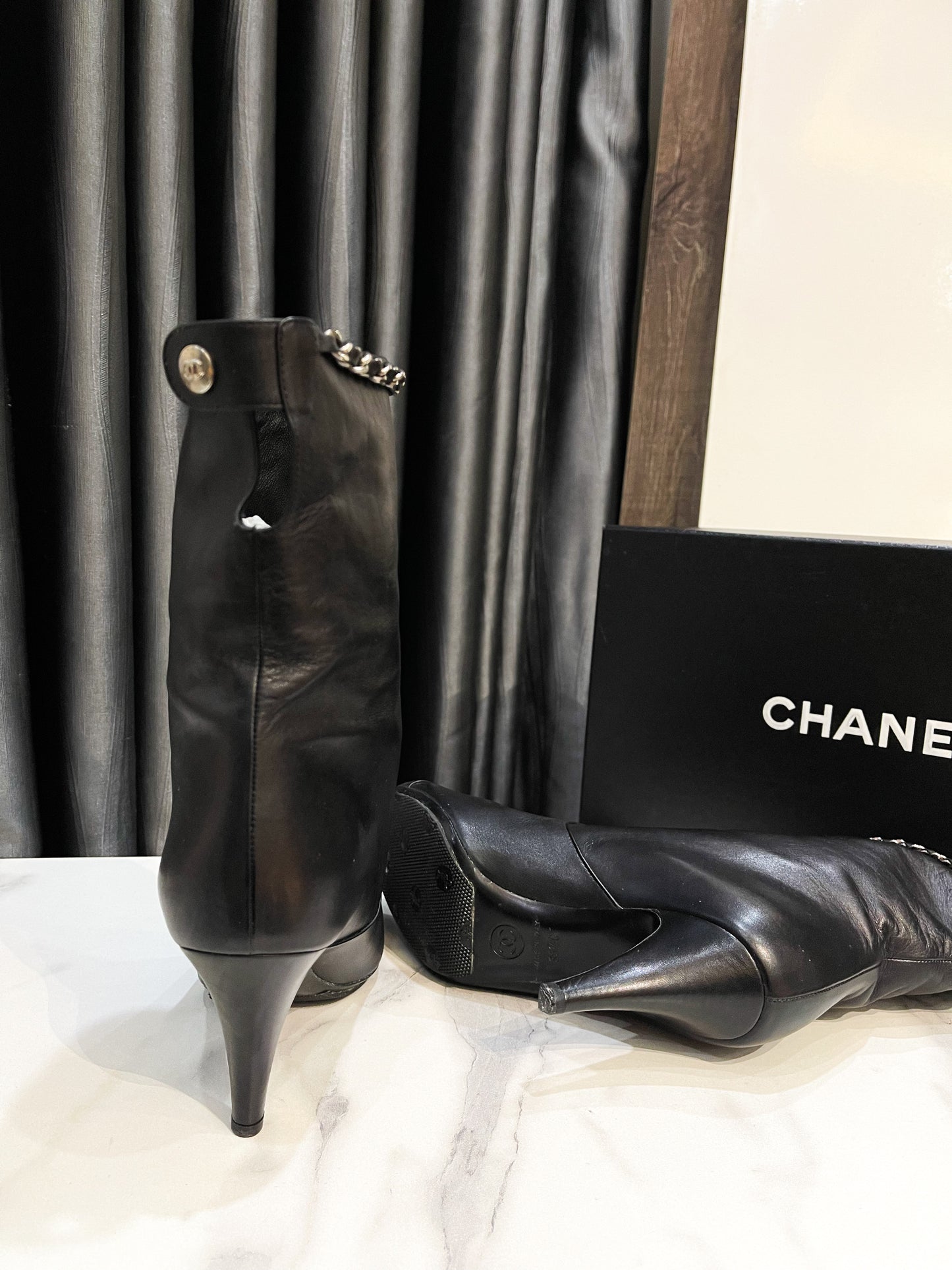 Boot Chanel