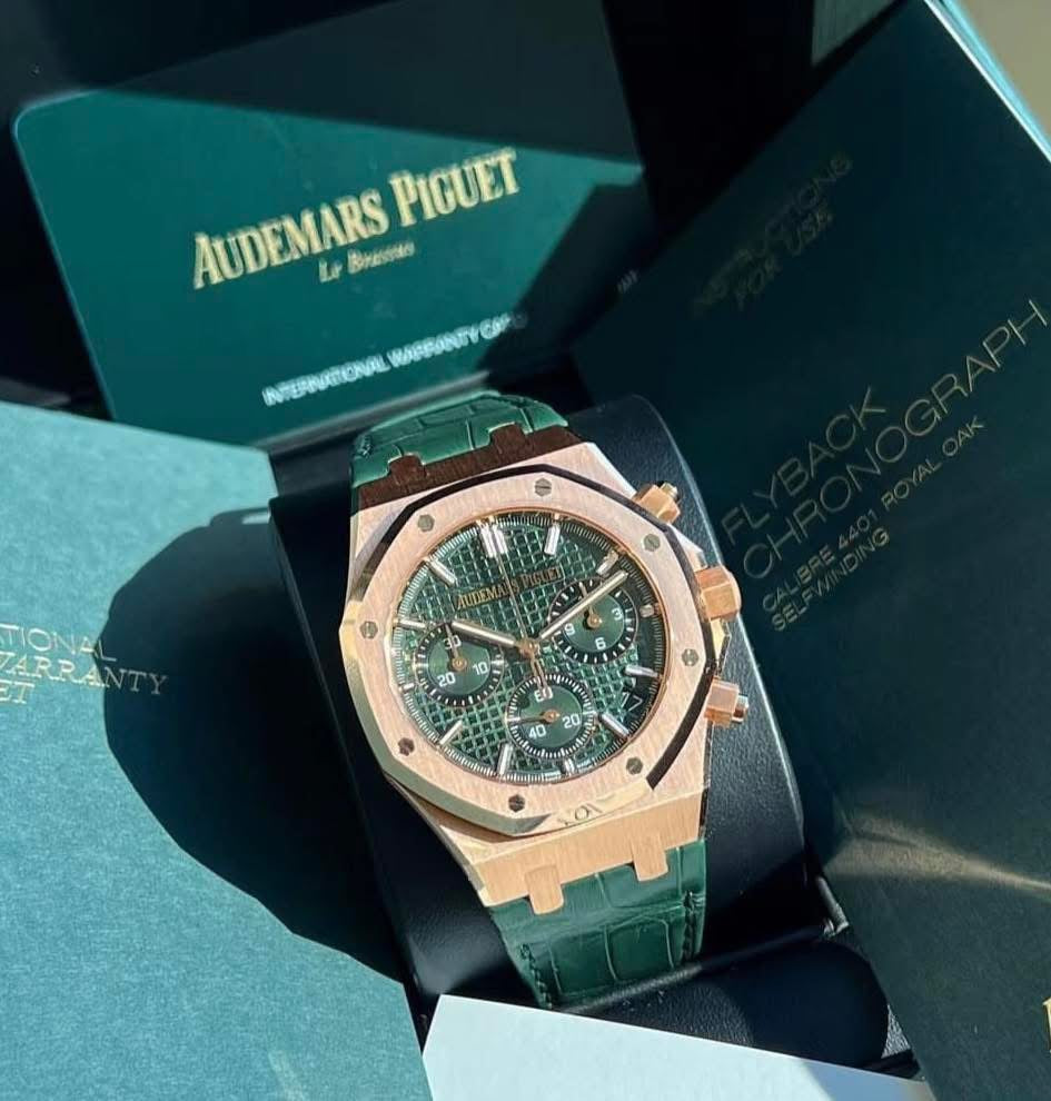 Đồng Hồ Audemars Piguet Royal Oak 26240OR Green Strap Leather