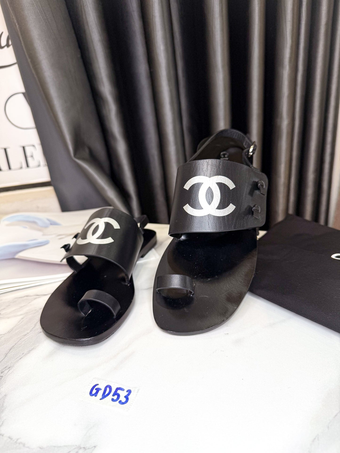 Sandal Chanel Size 37 Xỏ Ngón GD53