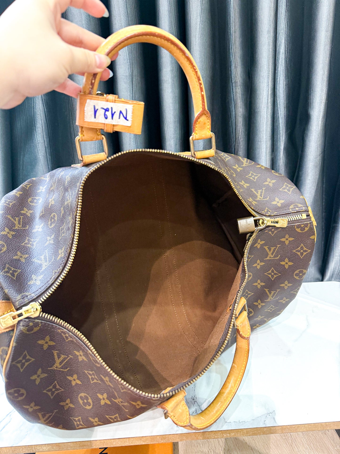 A A LV Keepall 50 TV121