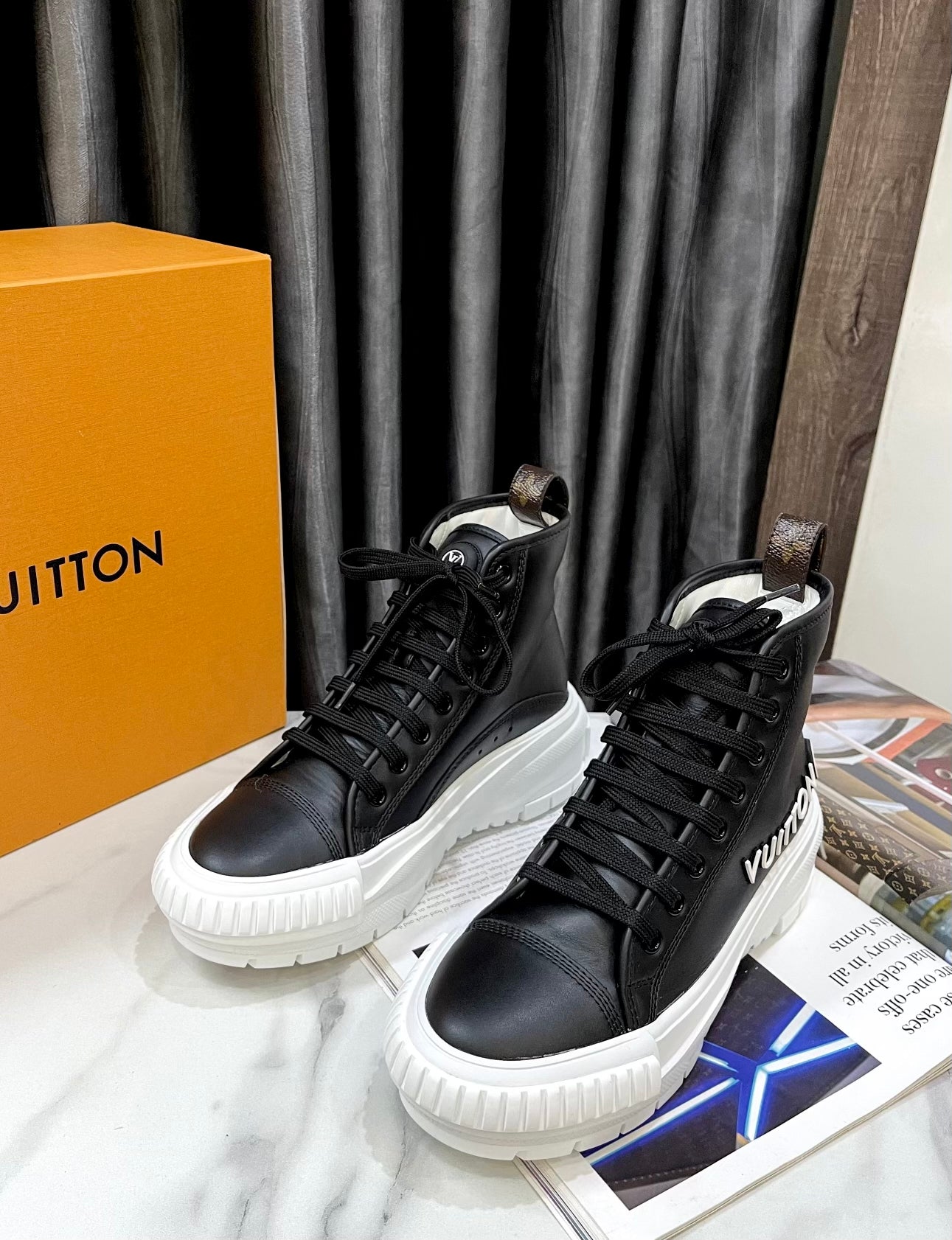 Giày Boot LV Trainer