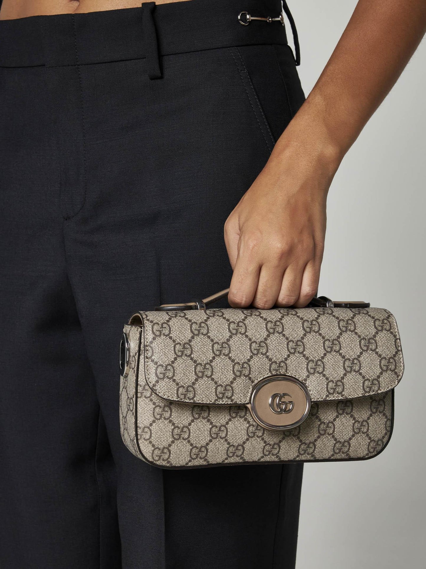 A A Gucci Petite New TV136