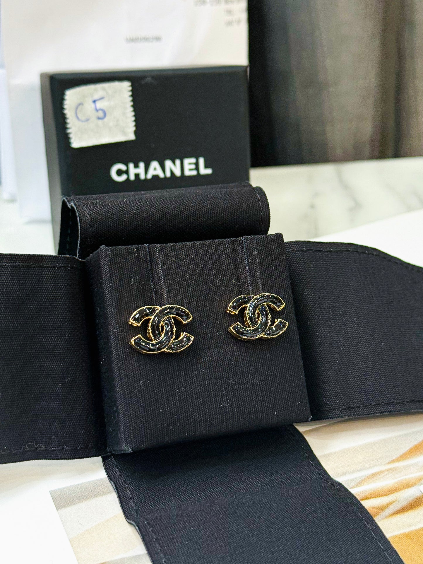 Khuyên Tai Chanel New C5