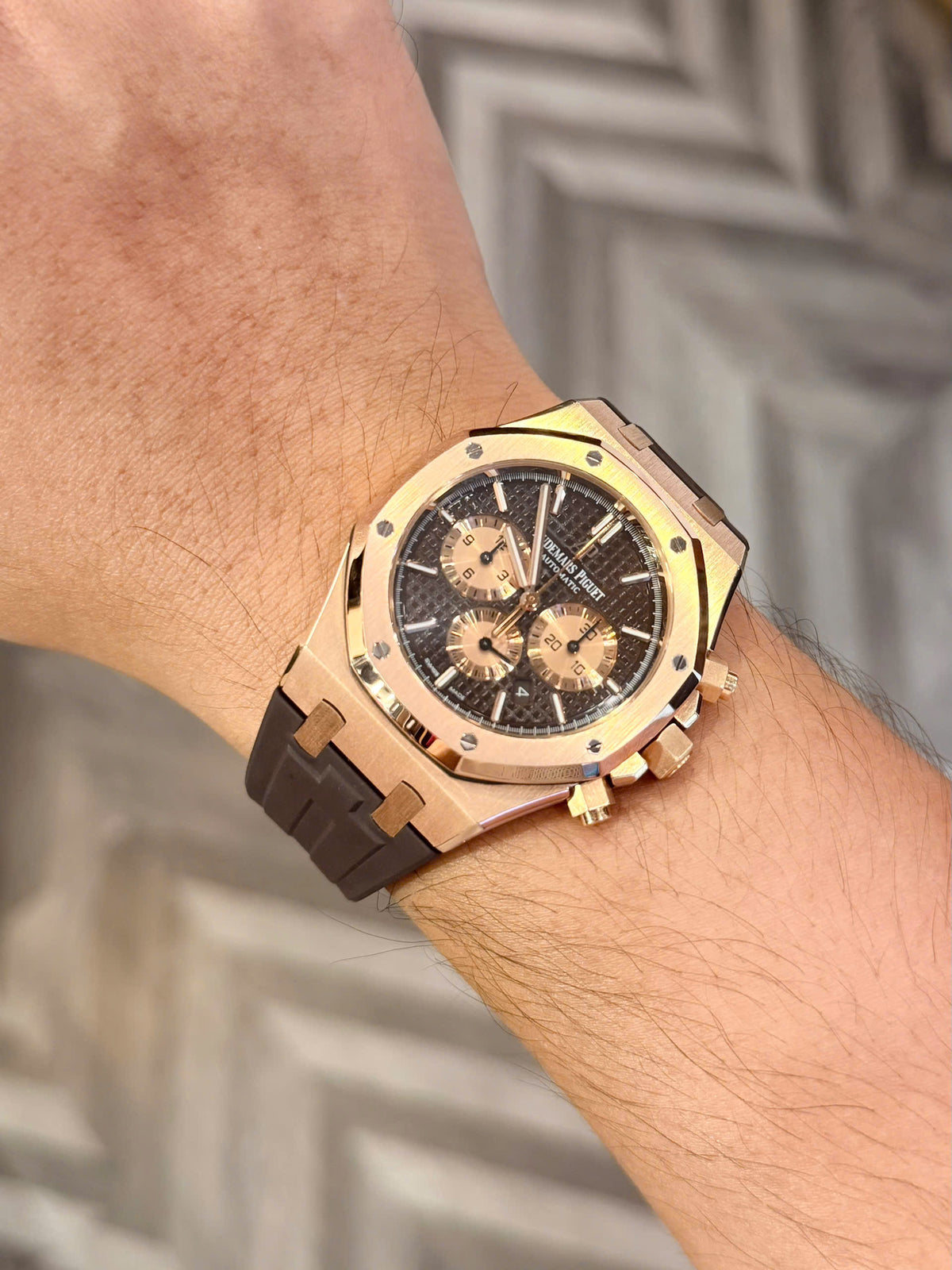  Audemars Piguet Royal Oak Chronograph 41mm Rose Gold Chocolate Dial 26331OR trên tay