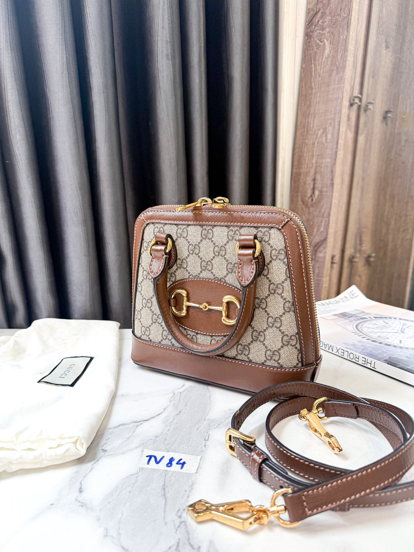 A A Gucci Handle TV84