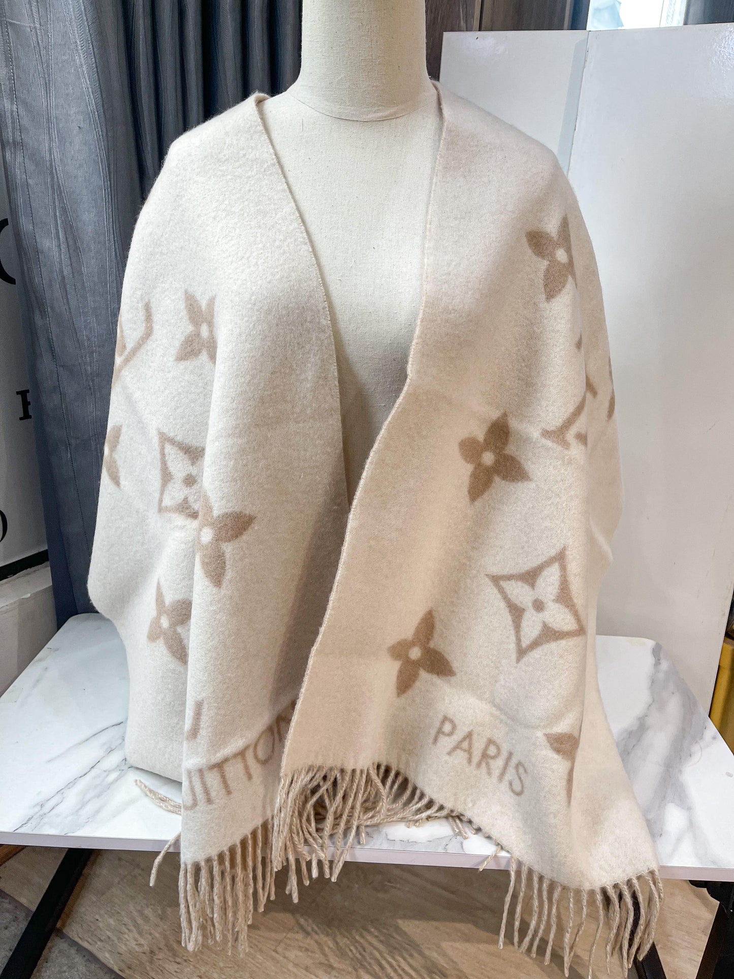 Khăn LV Cashmere