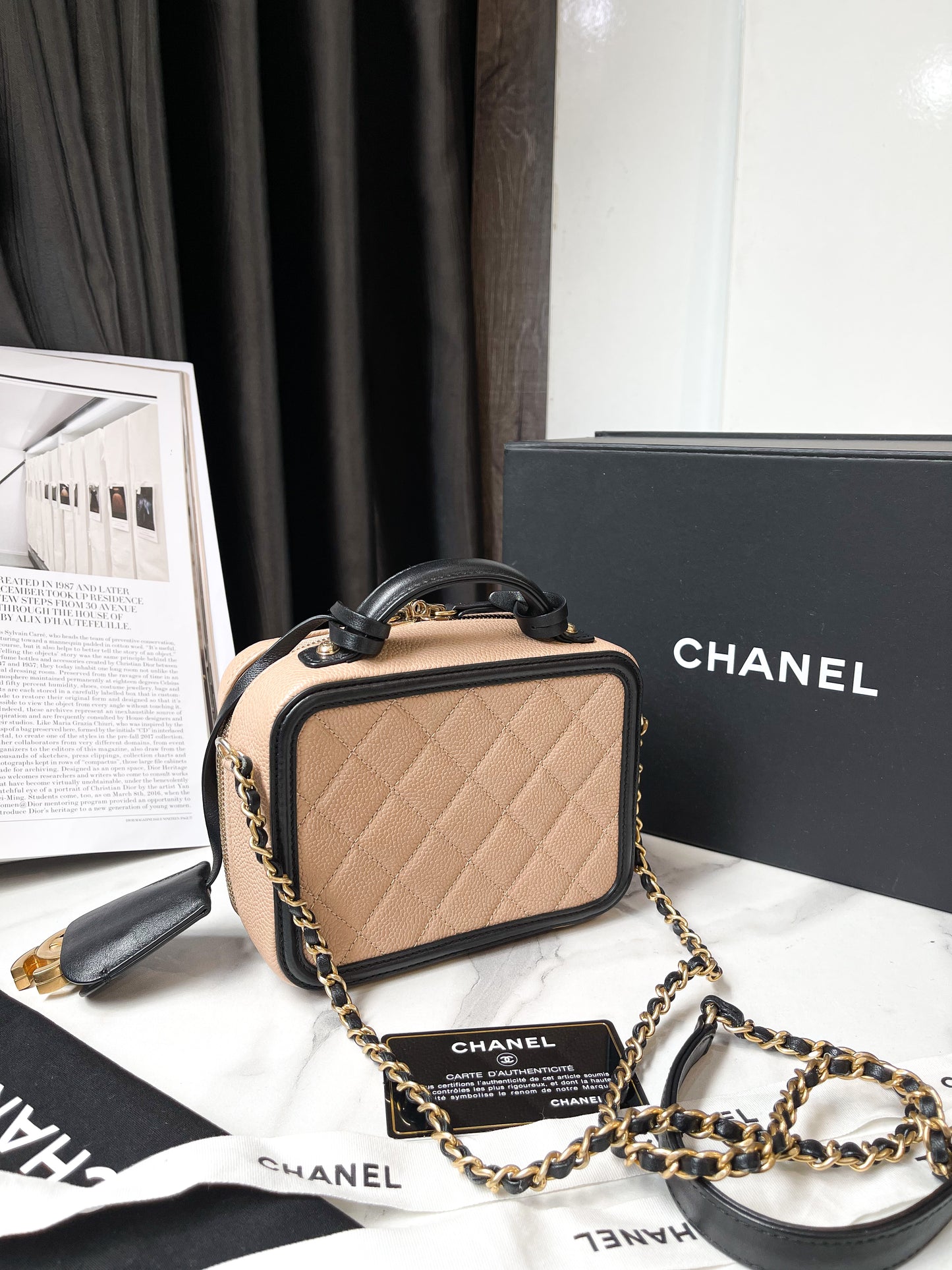 Vanity Chanel Begie Small