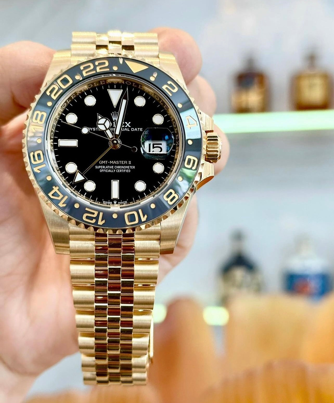 Đồng Hồ Rolex GMT-Master II 126718GRNR-001 Yellow Gold