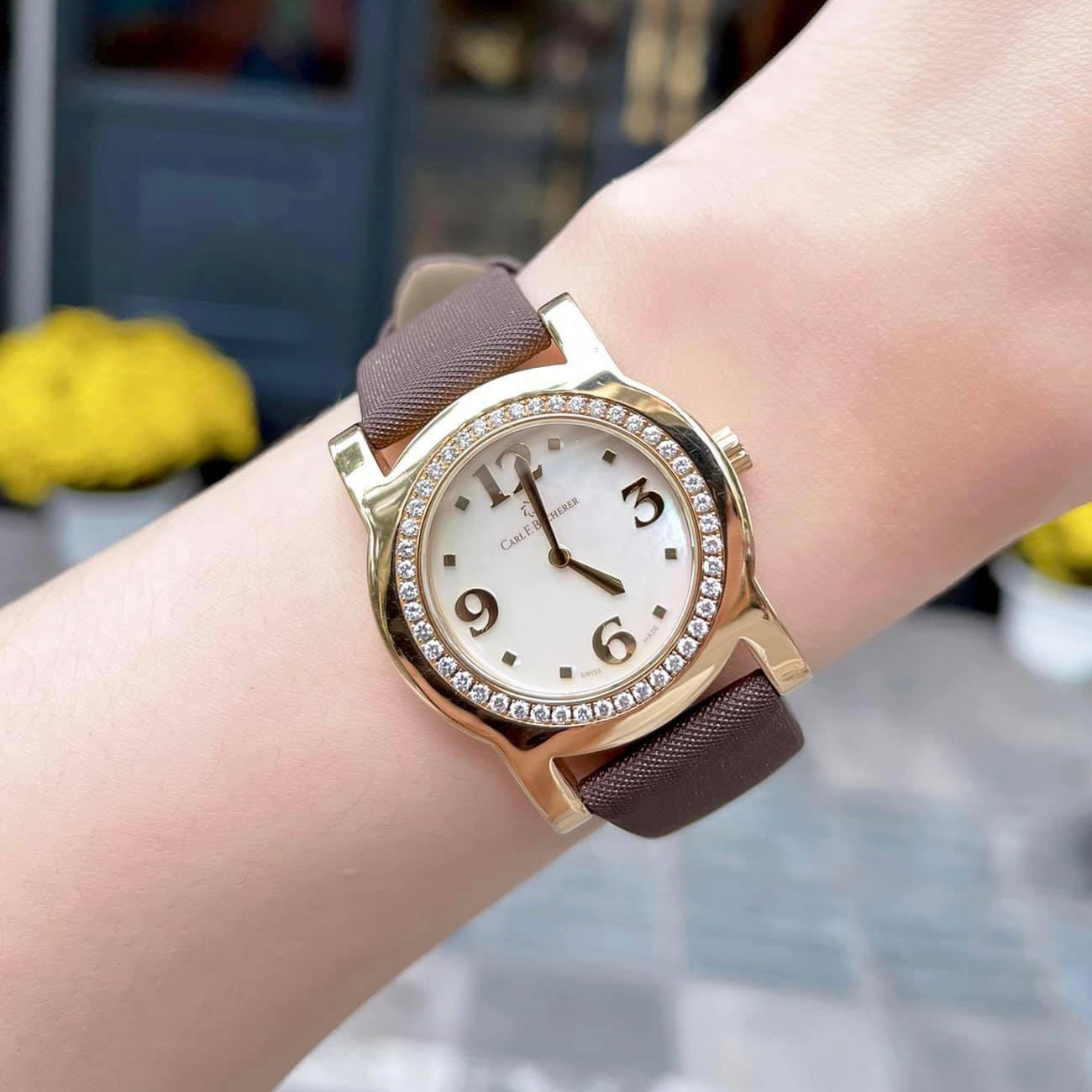 A Đồng Hồ Carl F Bucherer 32mm