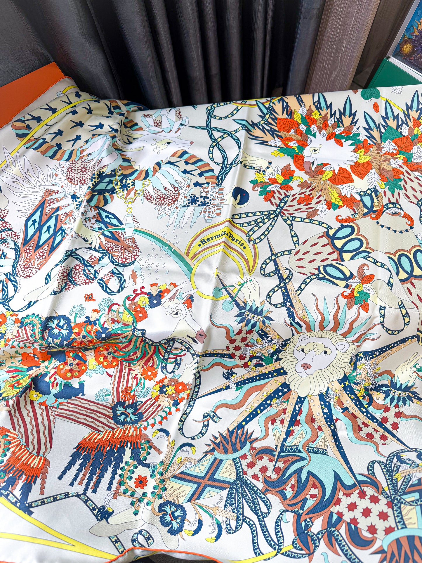 Khăn Lụa Hermes New Khổ 90x90 HN28 4/11