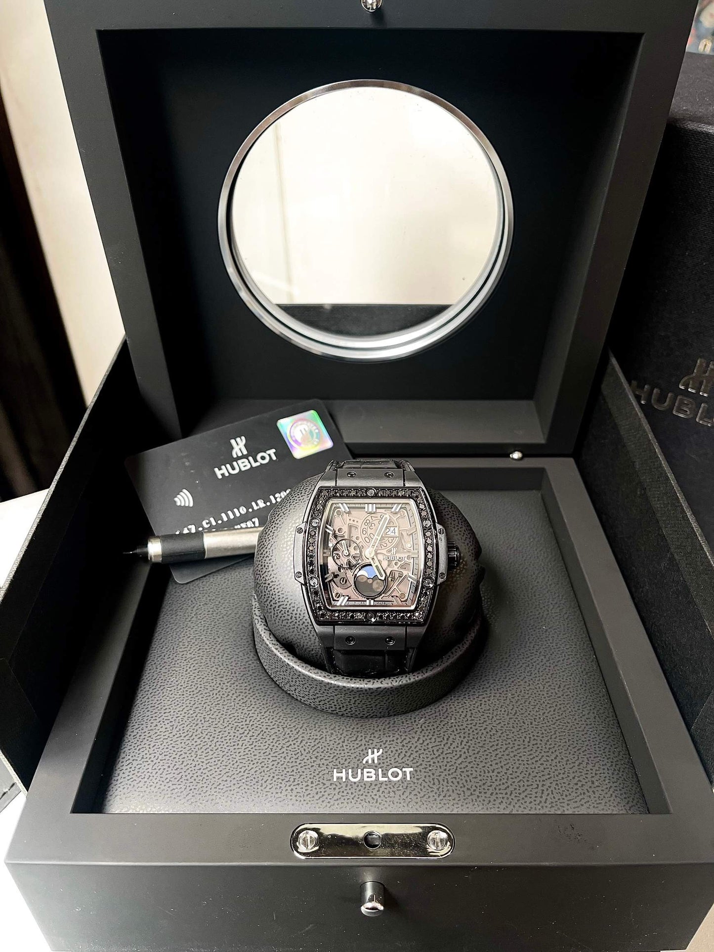 Đồng Hồ Hublot Spirit Of Bigbang MoonPhase Ceramic Black Size 42mm