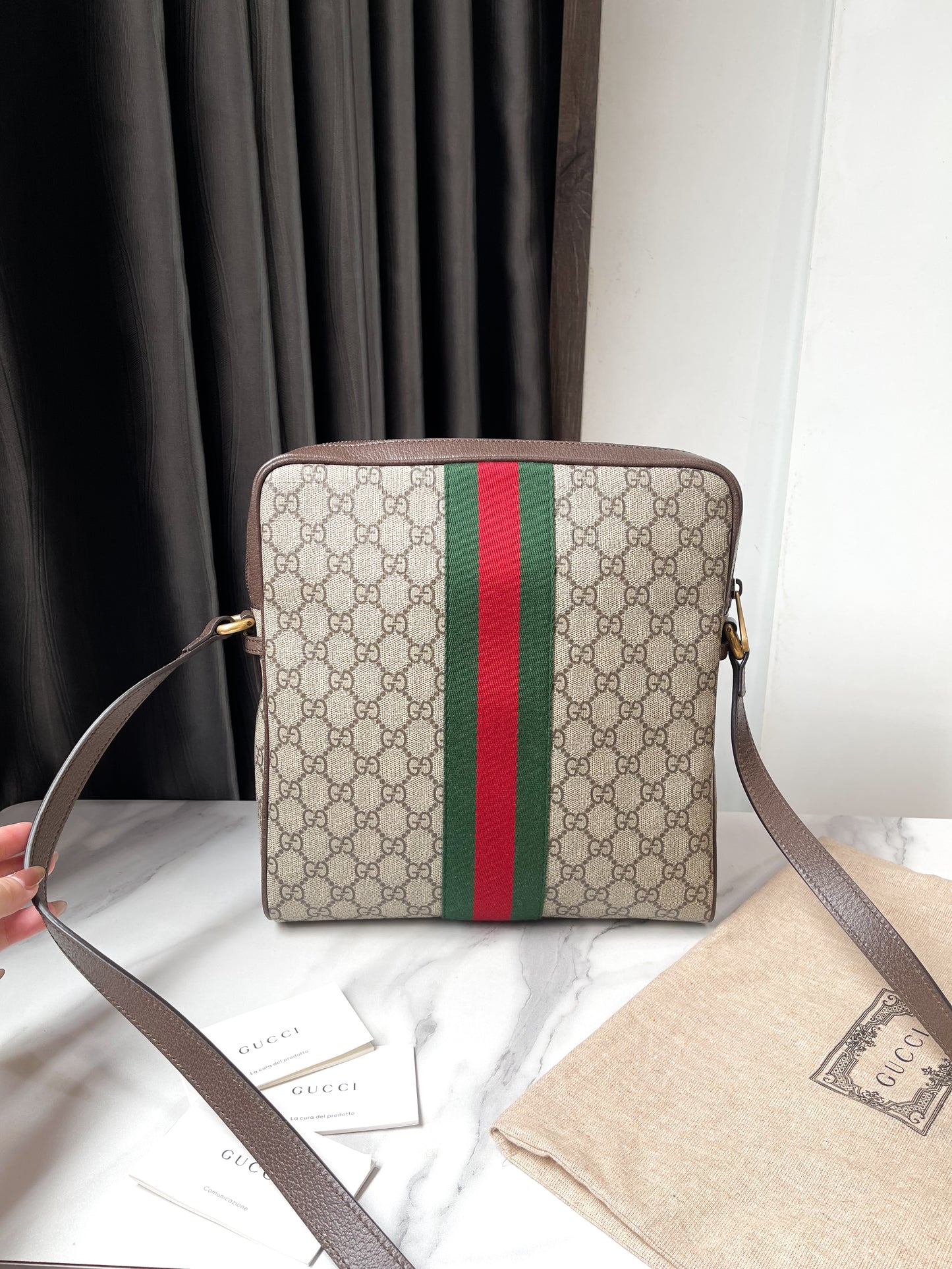 A Túi Chéo Gucci Size Lớn New