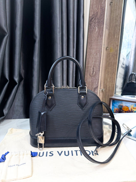 A A LV Alma BB Epi Đen