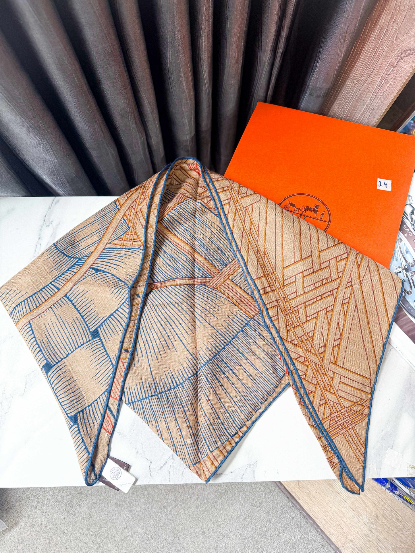 Khăn Lụa Hermes New HN24 5/11