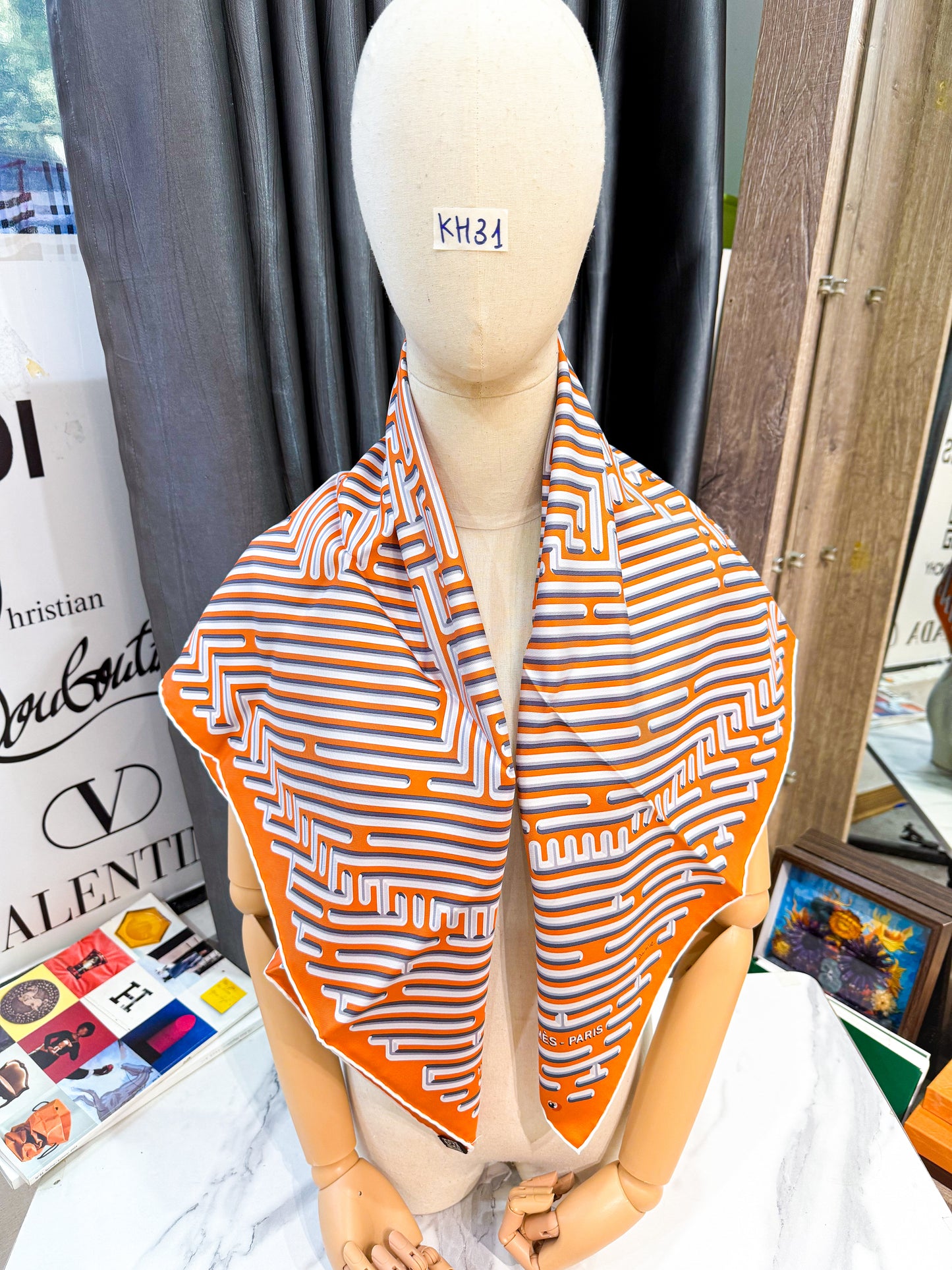 Khăn Lụa Hermes Khổ 90x90 KH31 6/11