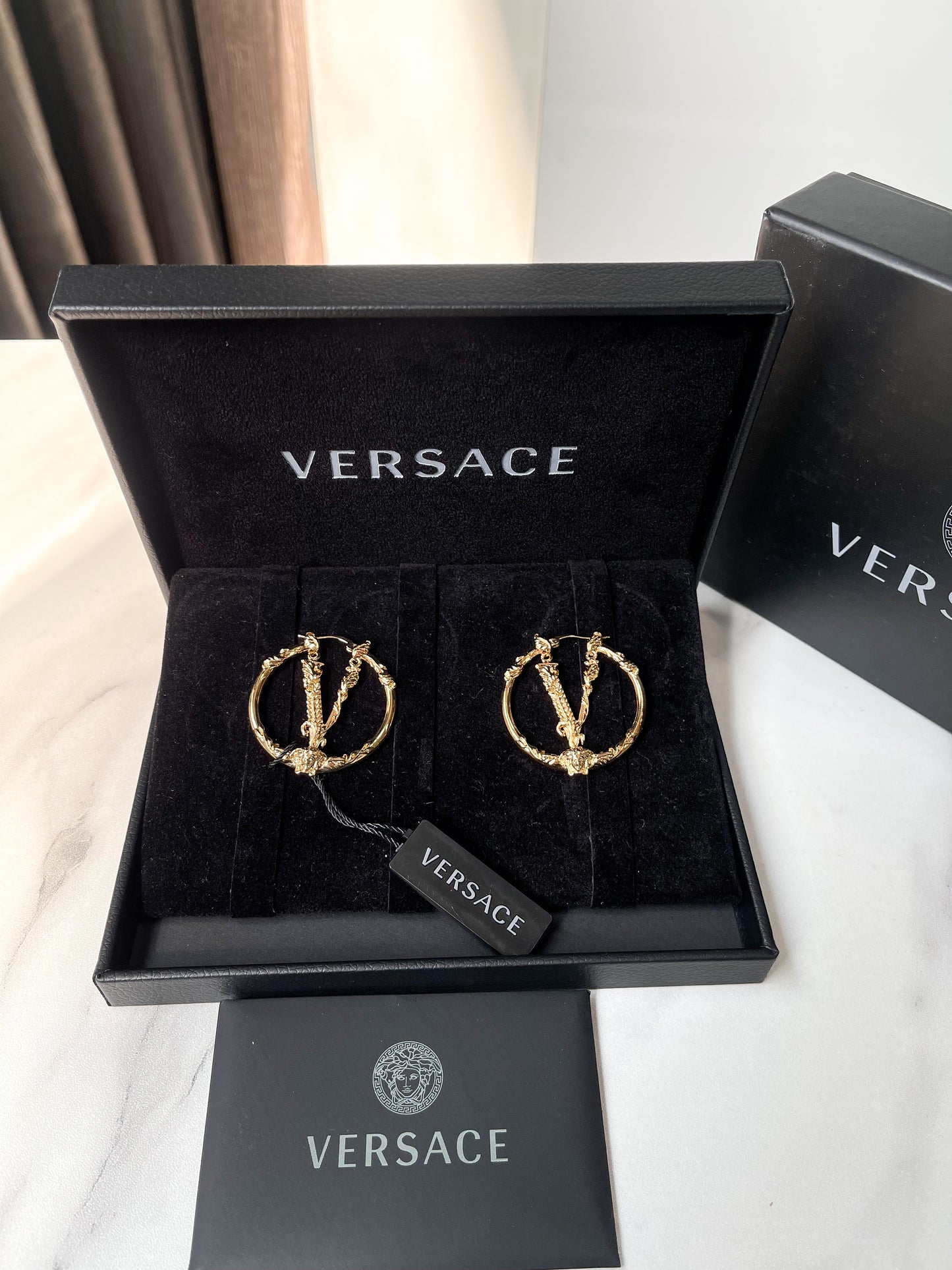 Khuyên Tai Versace New