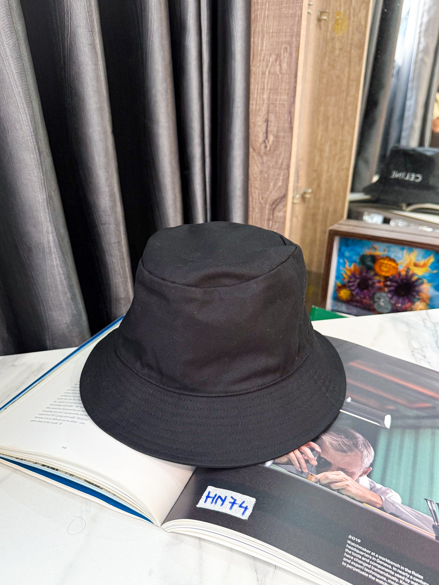 Mũ Bucket Celine HN74