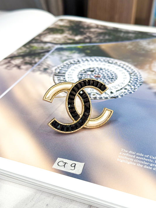 Cài Áo Chanel Used CT9