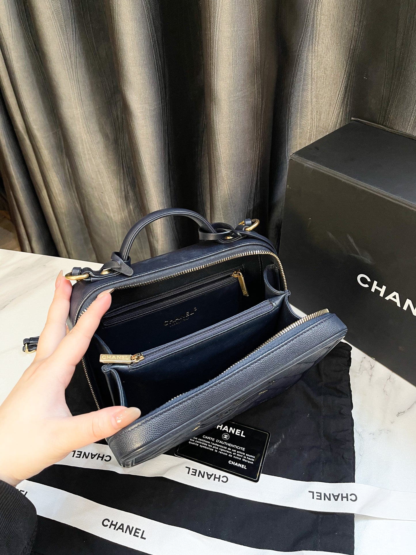 Chanel Vanity M Xanh Than