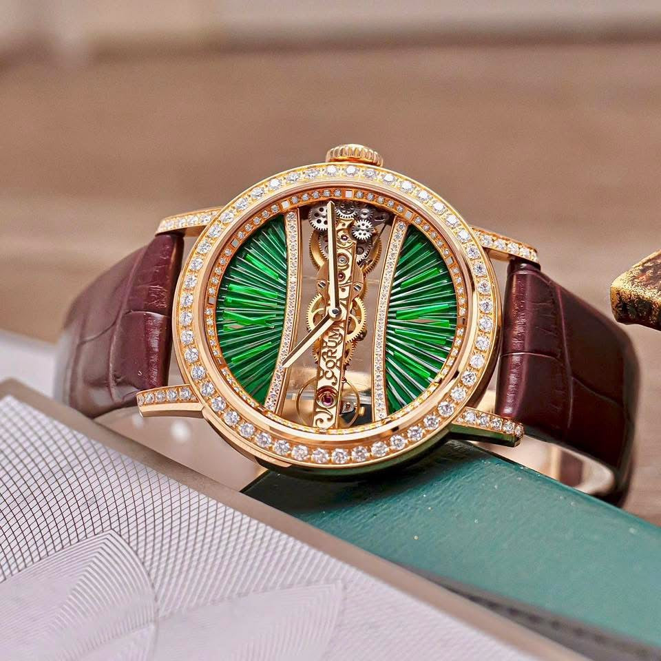 Đồng Hồ Corum Golden Bridge 39mm B113/03168 Green Dial