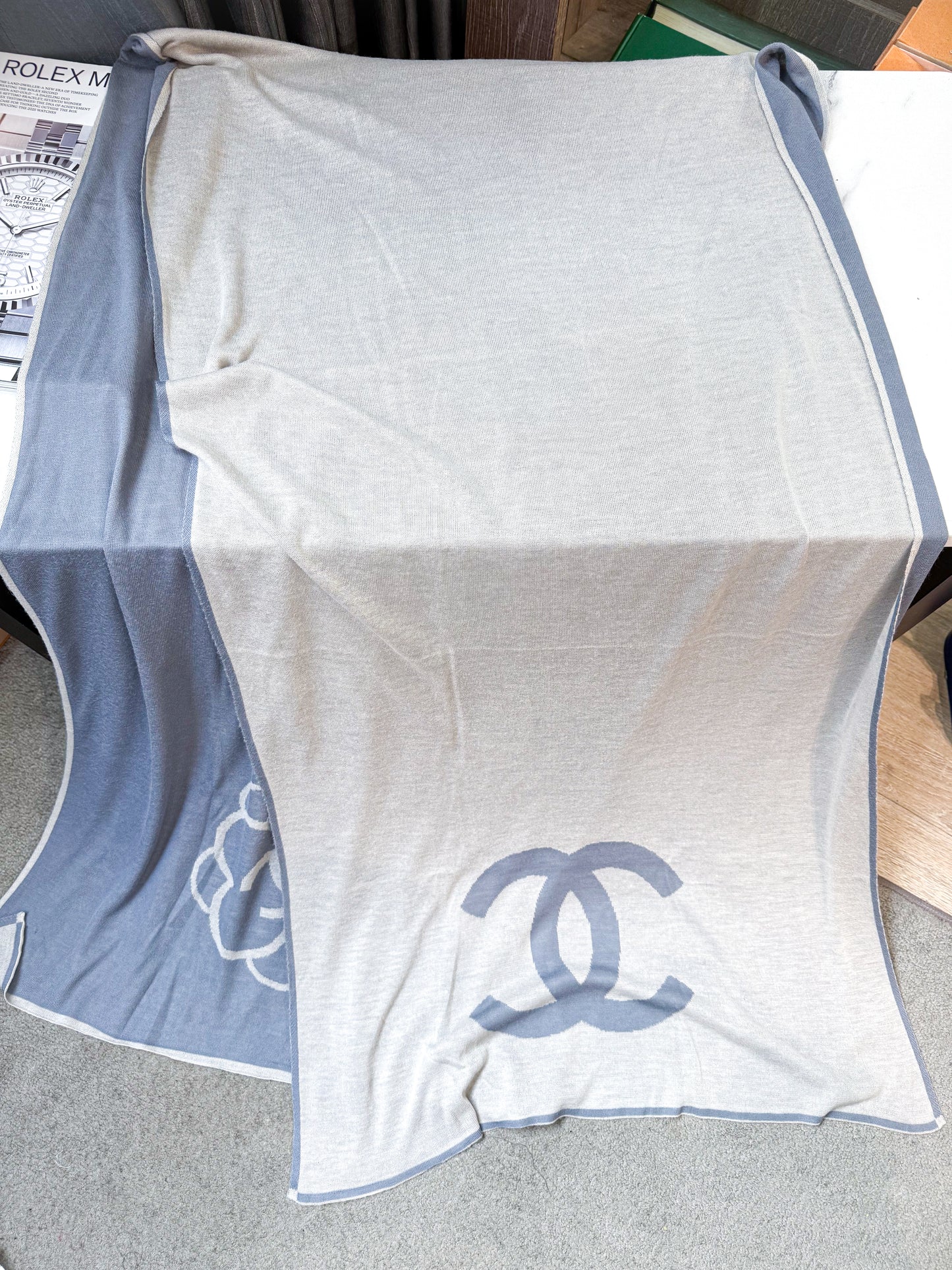 Khăn Chanel Hoa Trà Used KH99 8/1