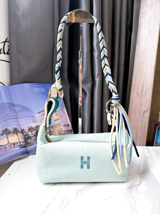 A A Pouch Hermes Size PM