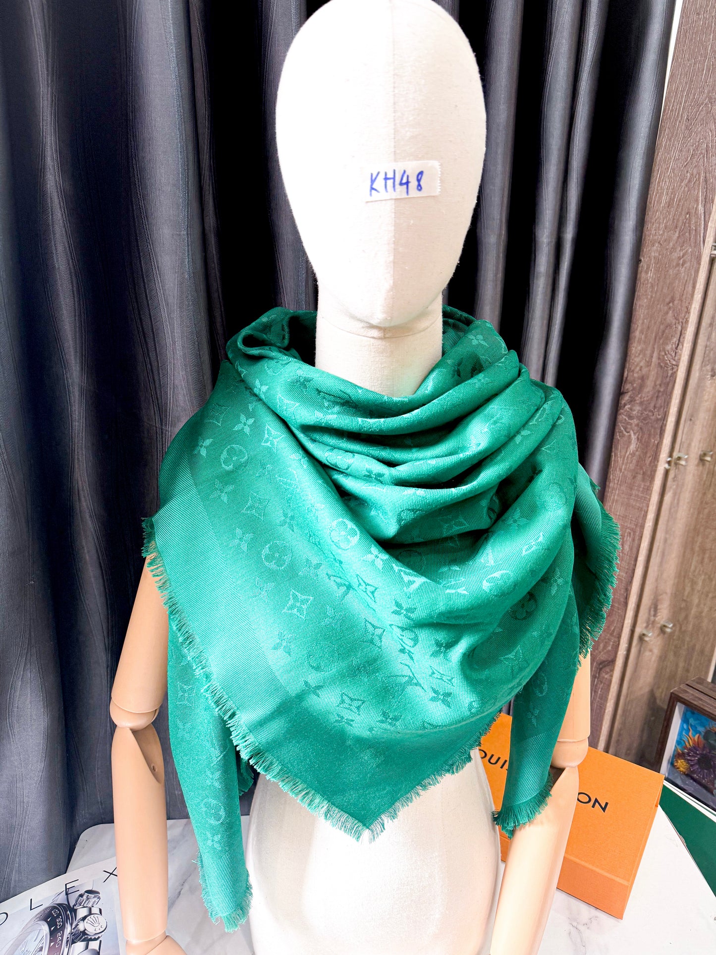 Khăn LV Xanh KH48 21/11