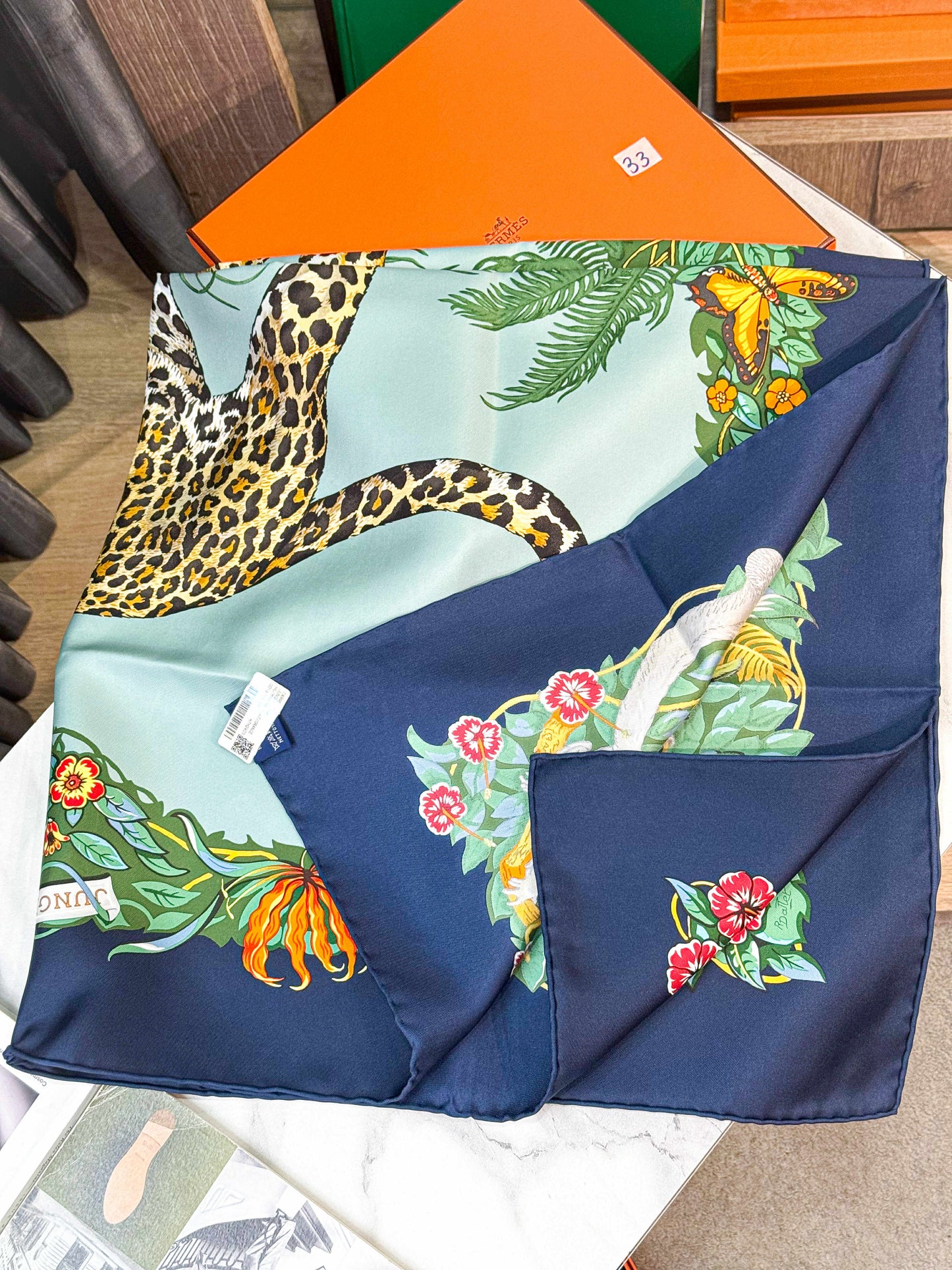 Khăn Lụa Hermes New Khổ 90x90 HN33 4/11