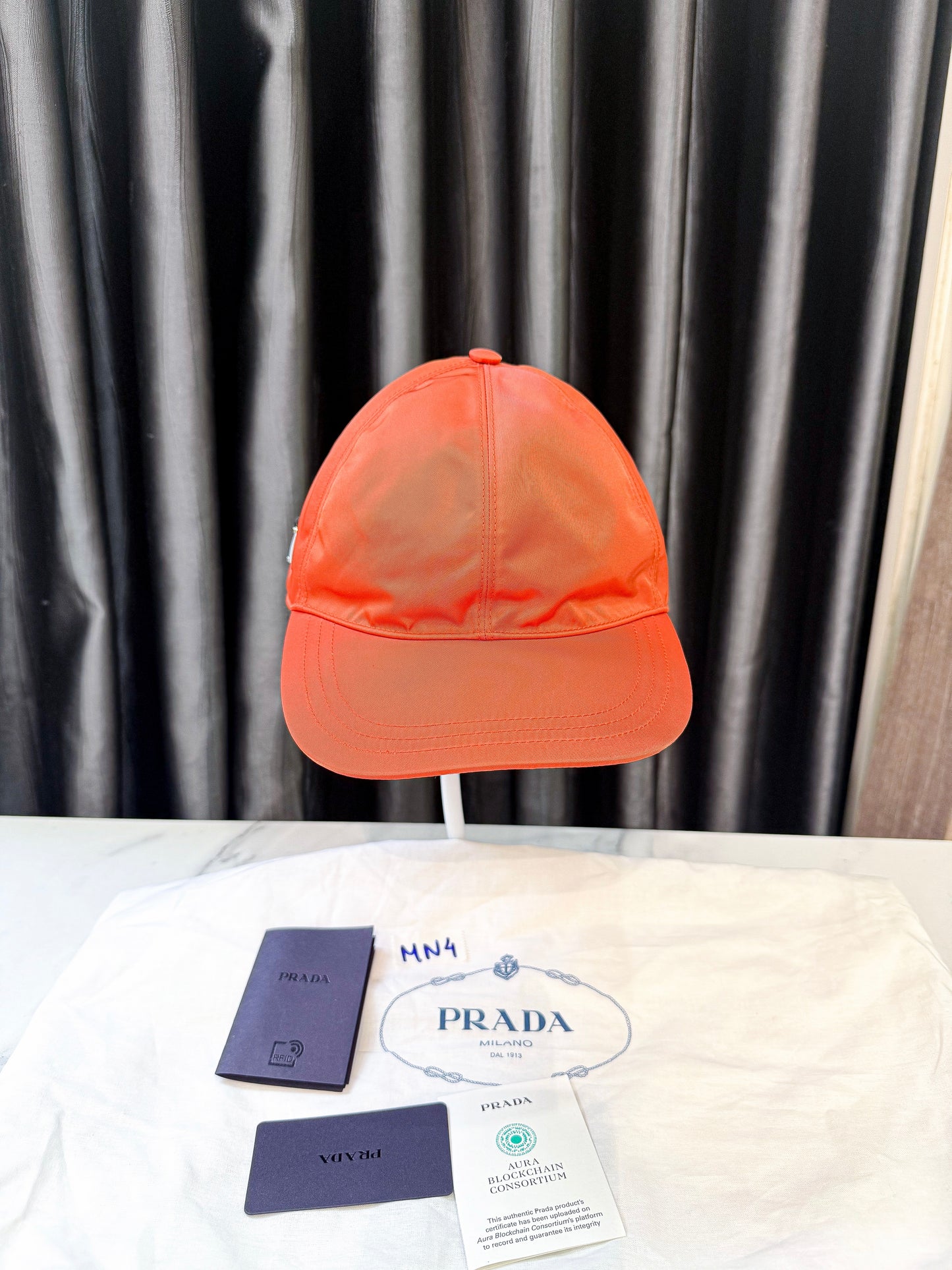Mũ Prada Cam New MN04