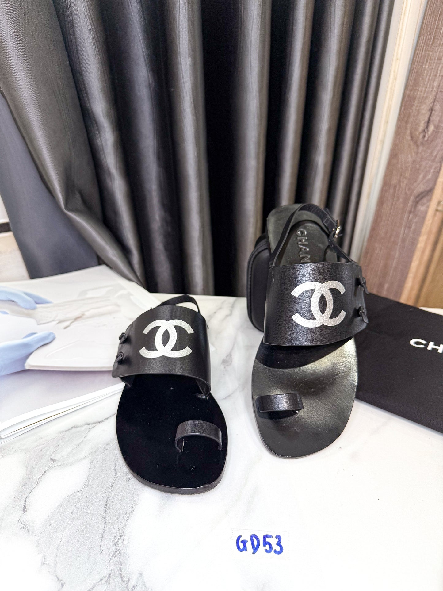 Sandal Chanel Size 37 Xỏ Ngón GD53