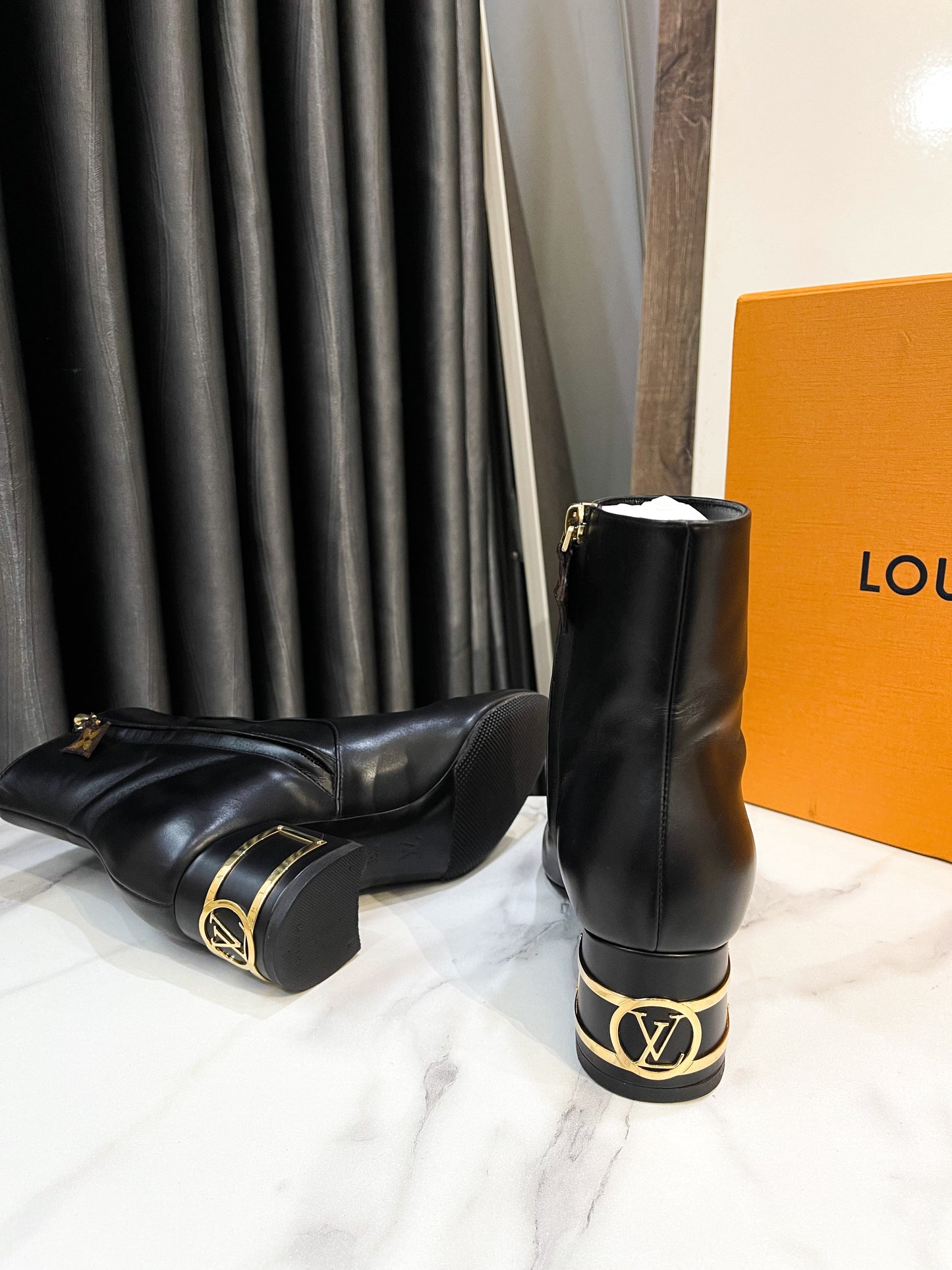 Boot LV Logo Gót Size 35.5