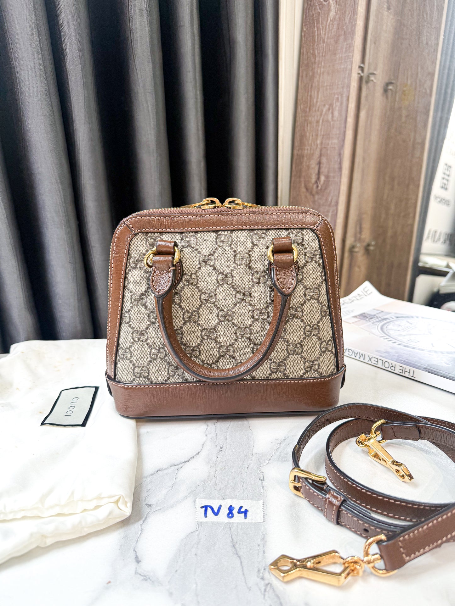 A A Gucci Handle TV84