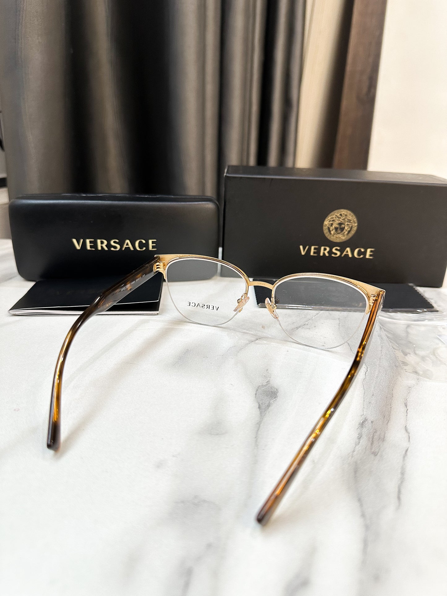 Kính Versace New