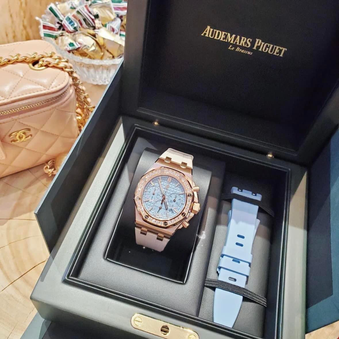 Đồng Hồ Audemars Piguet Offshore 26231OR Light Blue size 37mm