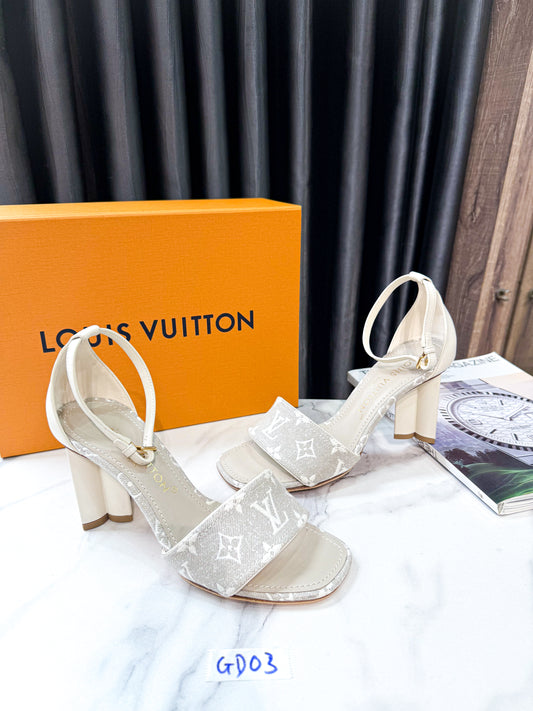 Sandal LV Logo Size 38 GD03