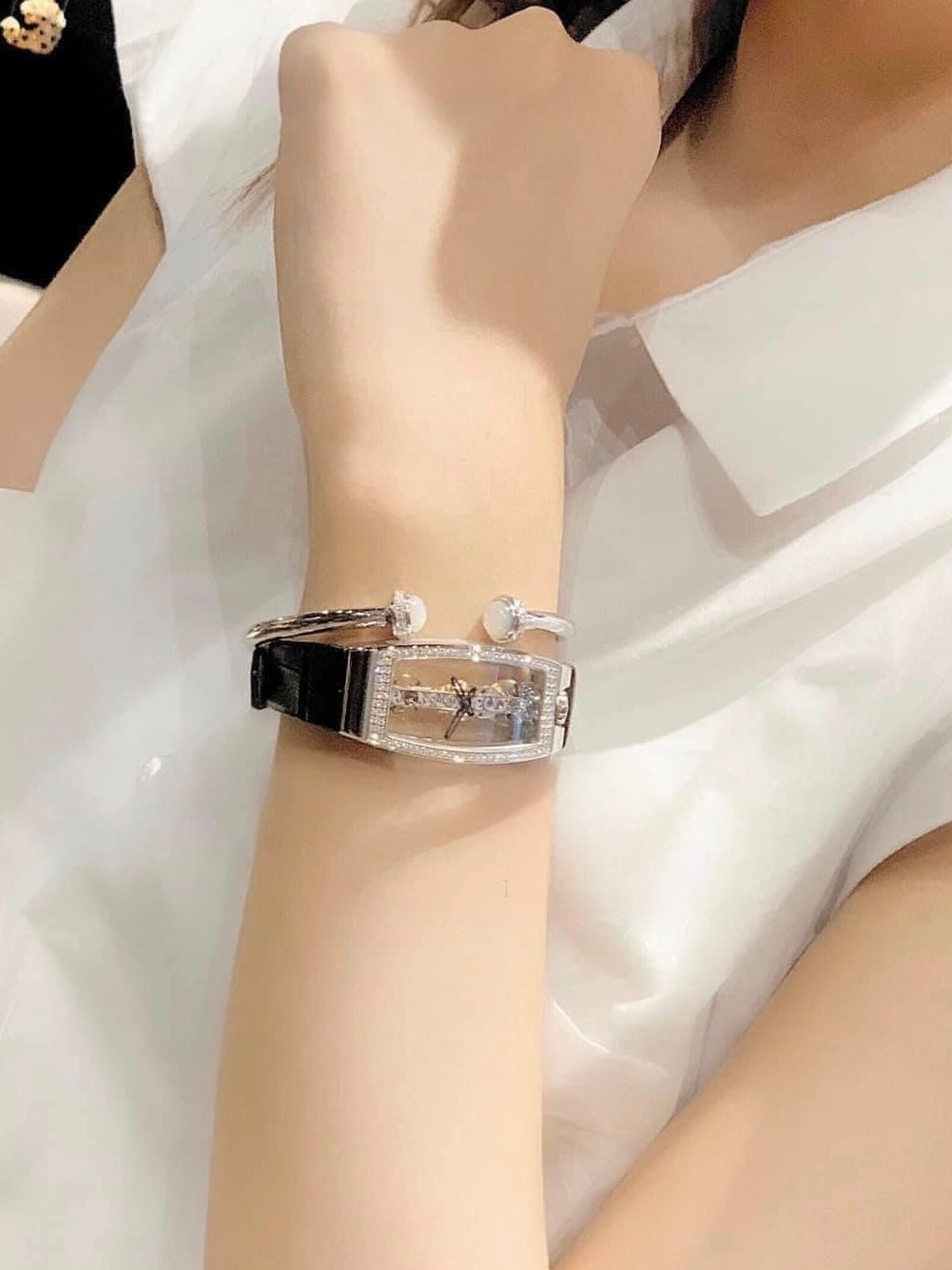 Đồng Hồ Corum Golden Bridge Miss White Gold