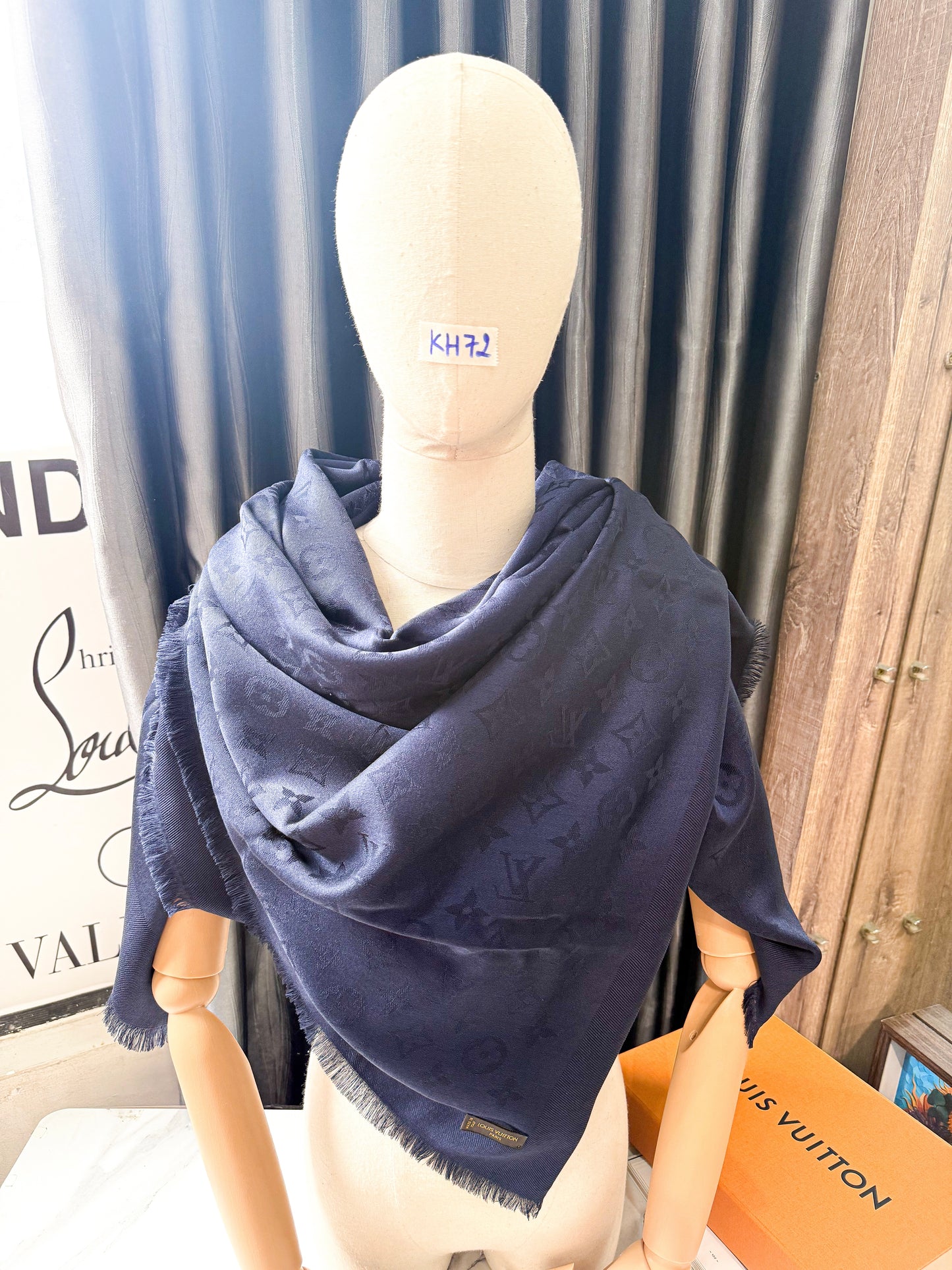 Khăn LV Xanh Than KH72 5/12