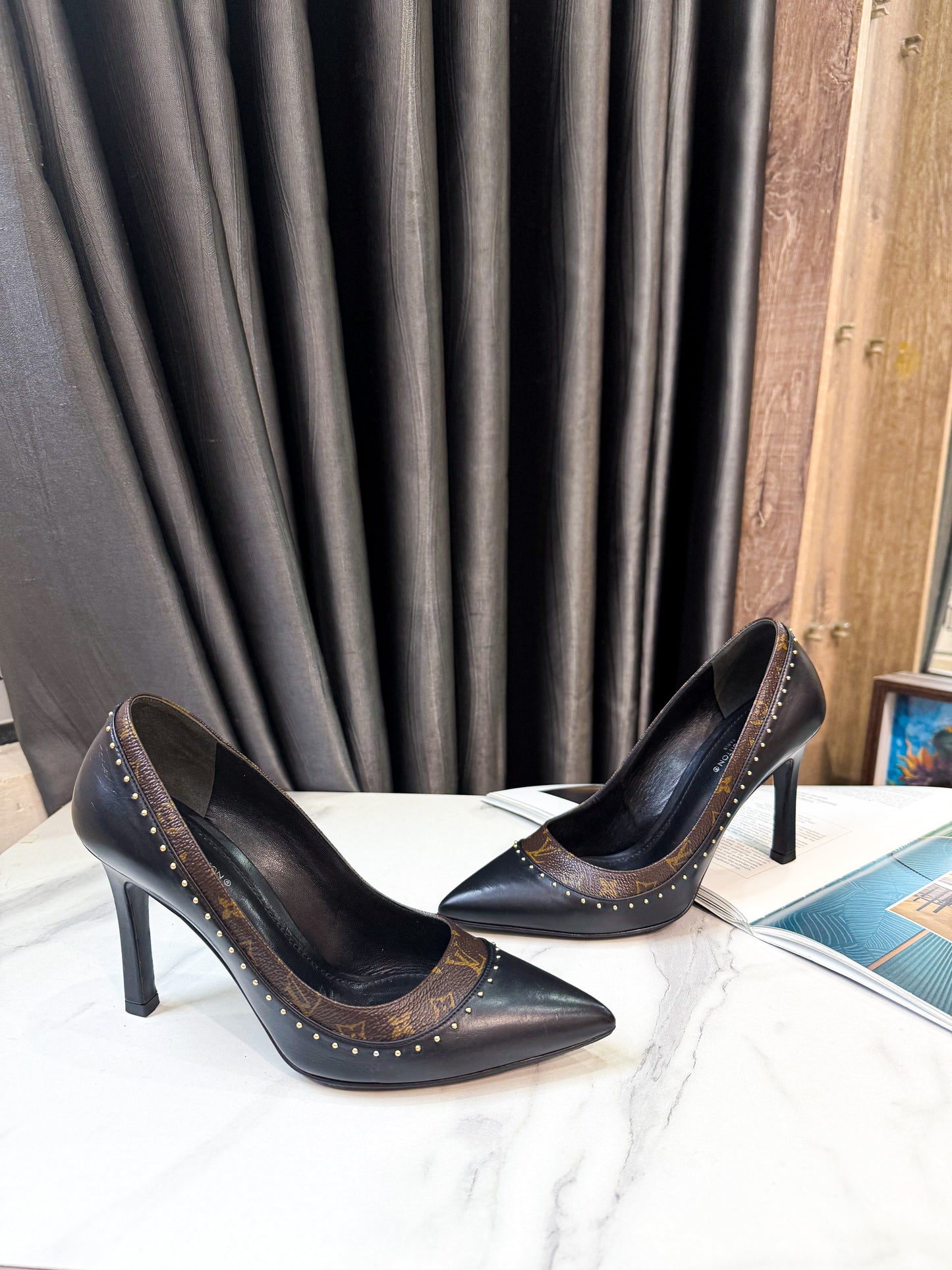 Giày Cao Gót LV Size 36 Viền Đinh Used