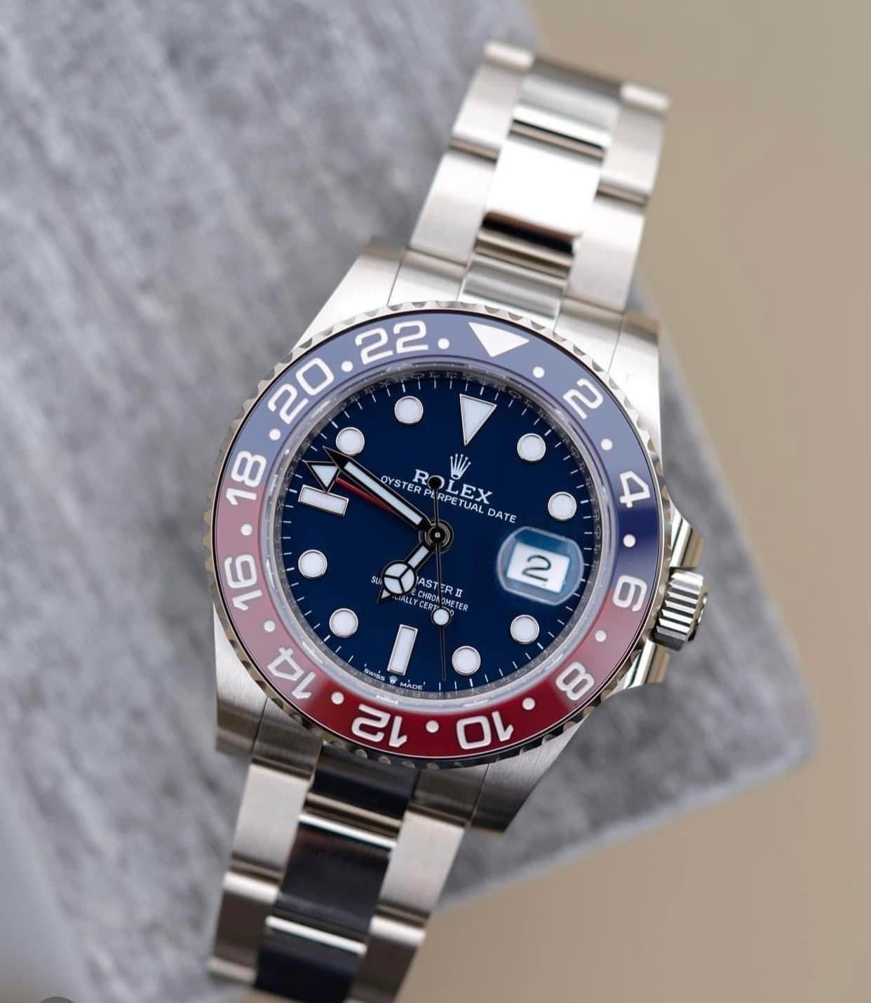 A Đồng Hồ Rolex GMT Master II White Gold Pepsi