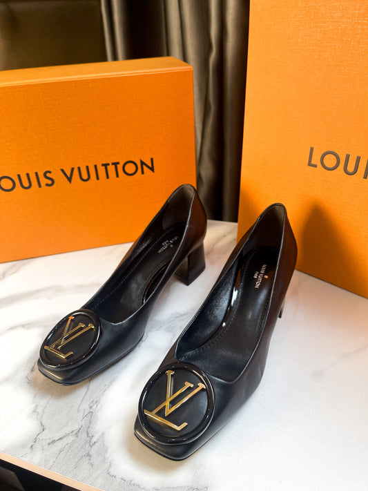 LV Black Logo Basic Shoes