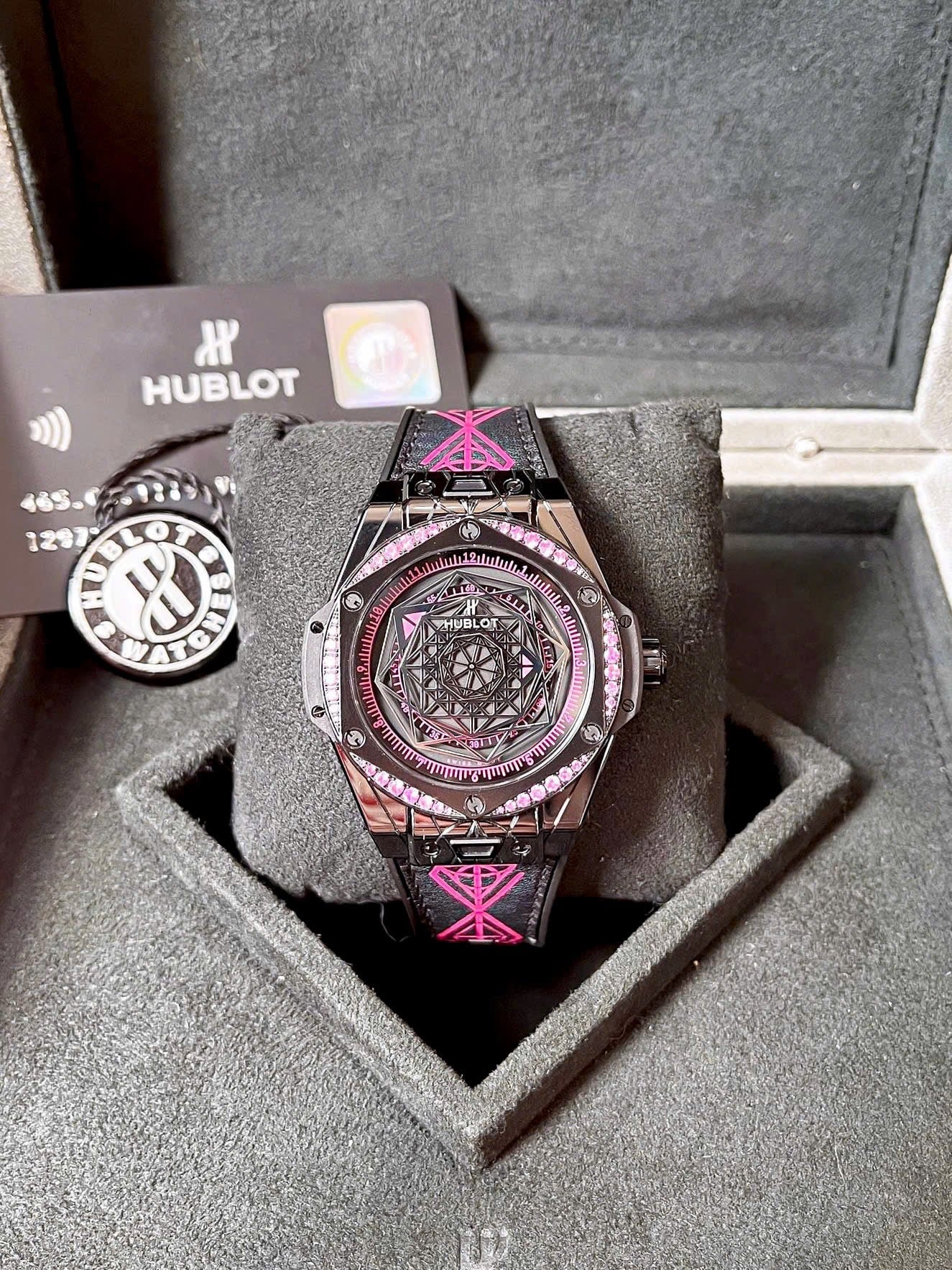 Đồng Hồ Hublot Sang Bleu 39mm Black Pink Limited 100pcs