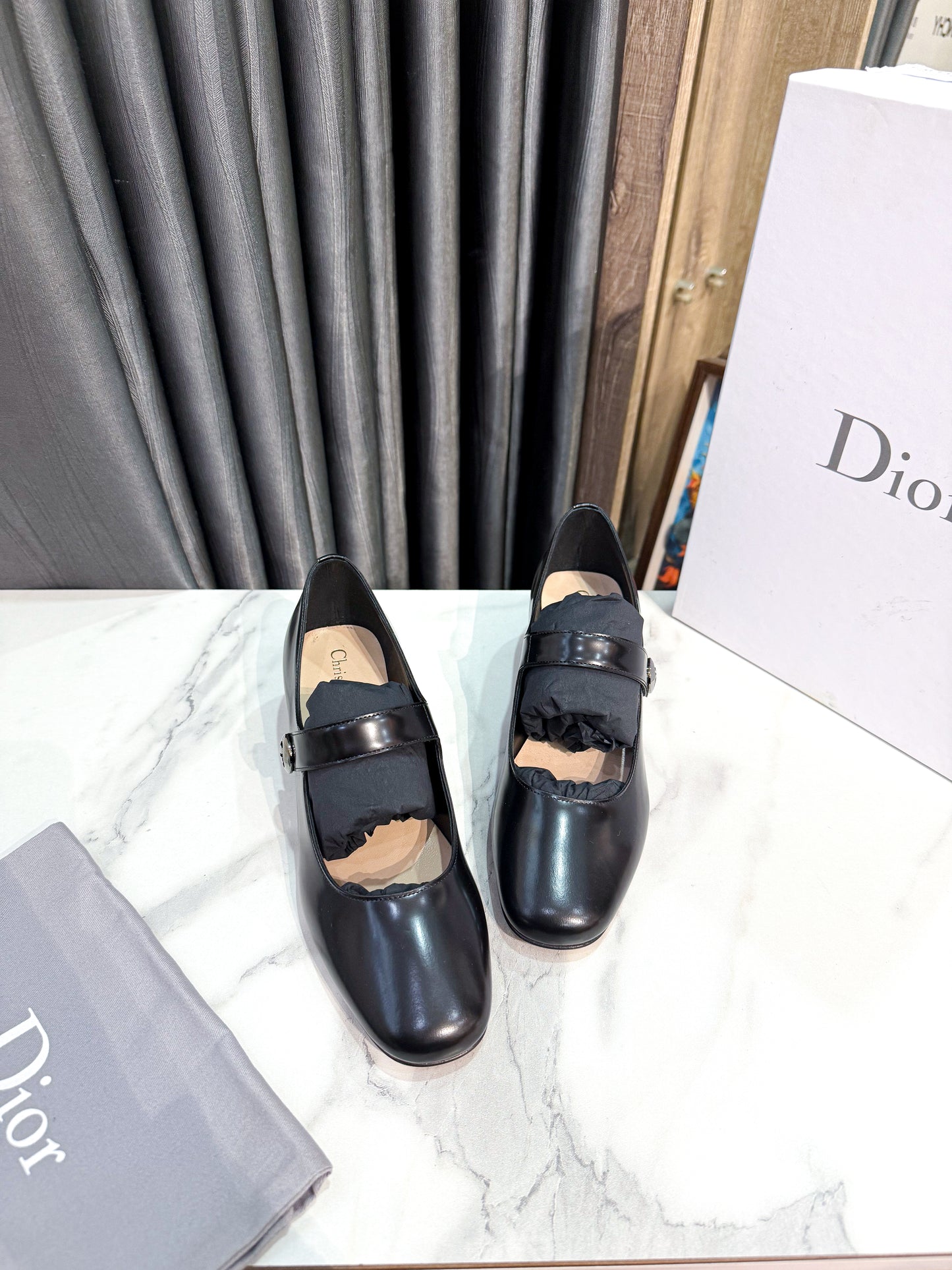 Giày Dior Quai Ngang Size 36.5