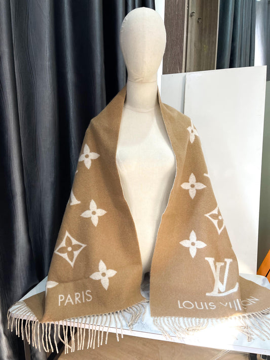 Khăn LV Cashmere Nâu Begie