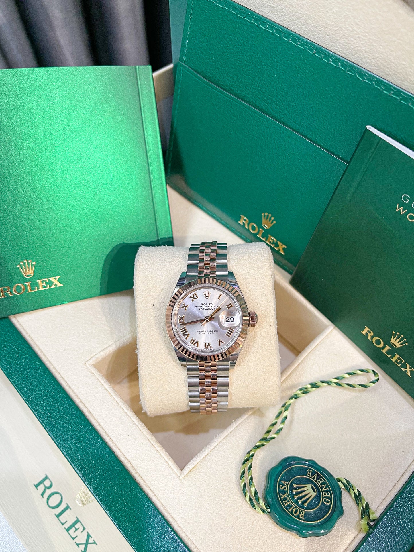 Rolex 28 Cọc La Mã Demi Vàng Hồng