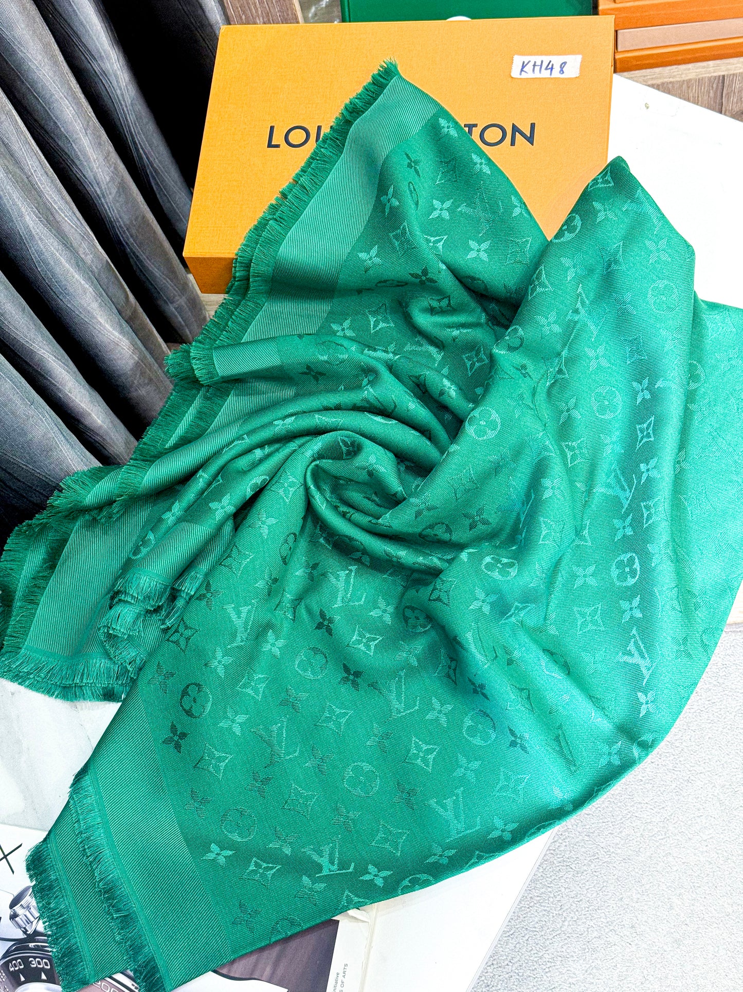 Khăn LV Xanh KH48 21/11