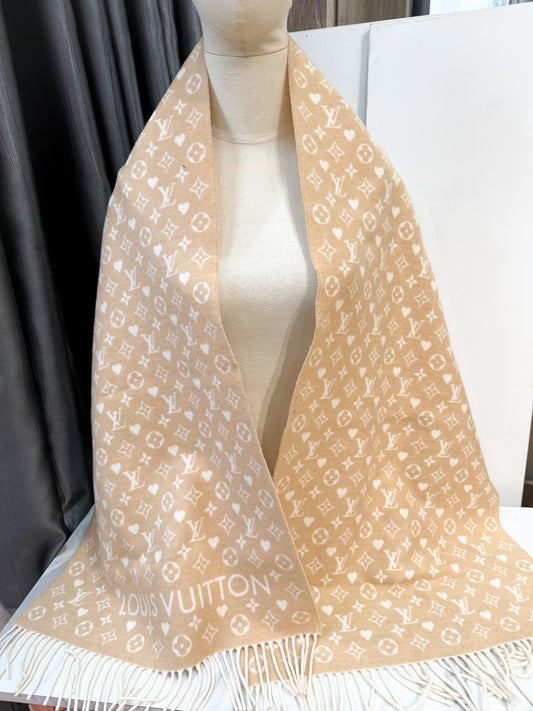 Khăn LV Cashmere Begie