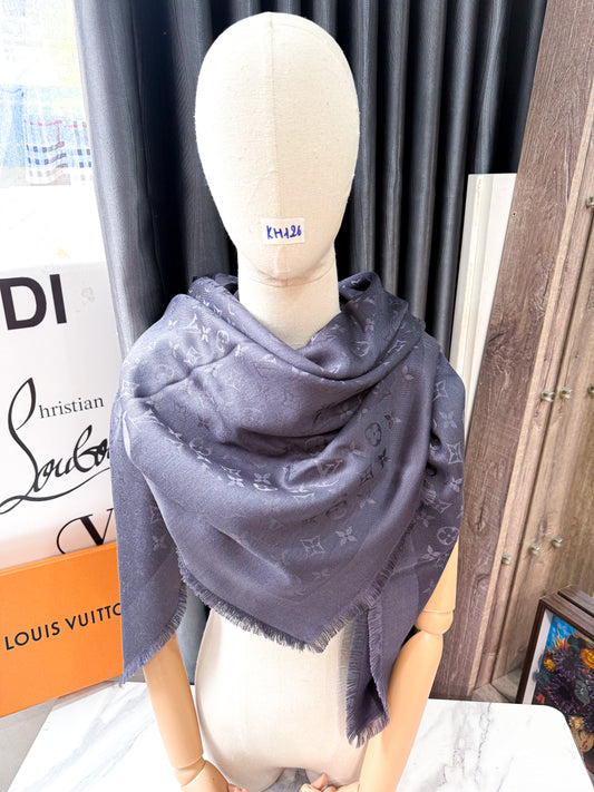 Khăn LV Grey KH126